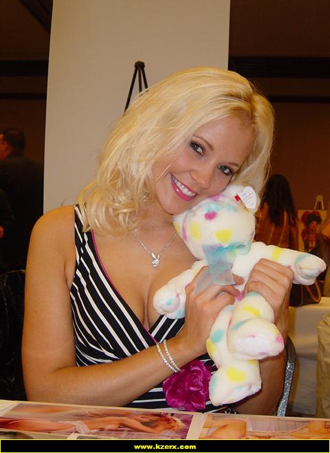 Stacy Fuson & Kissme