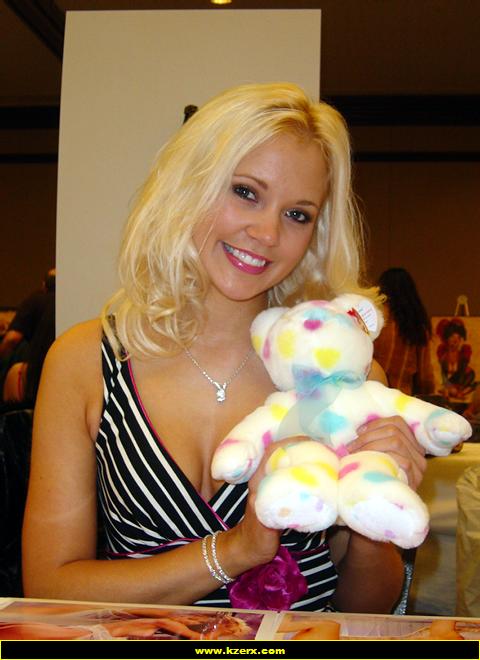 Stacy Fuson & Kissme