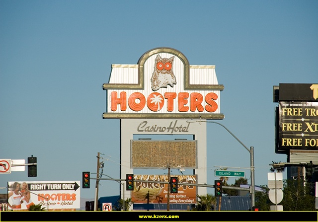 Hooters Hotel