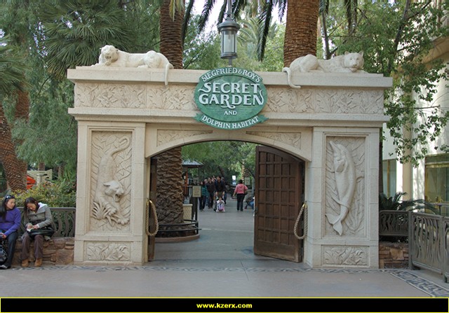 Siegfried & Roy's Secret Garden