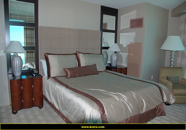 THEhotel at Mandalay Bay